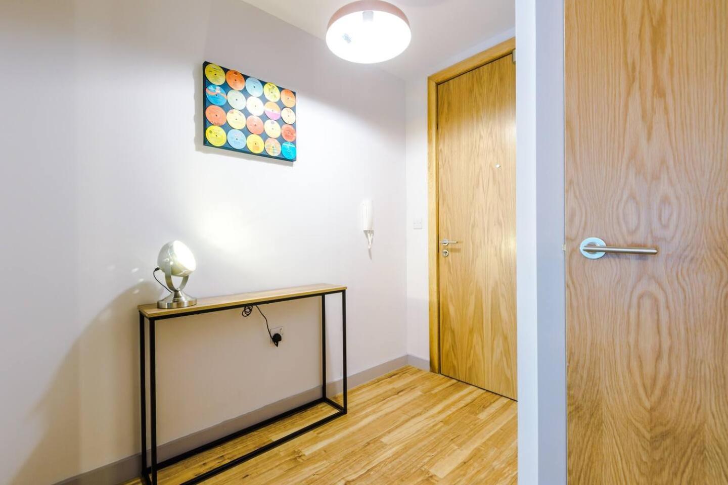 High Reviewed 1-Bed With Parking Central Location Liverpool Exterior foto