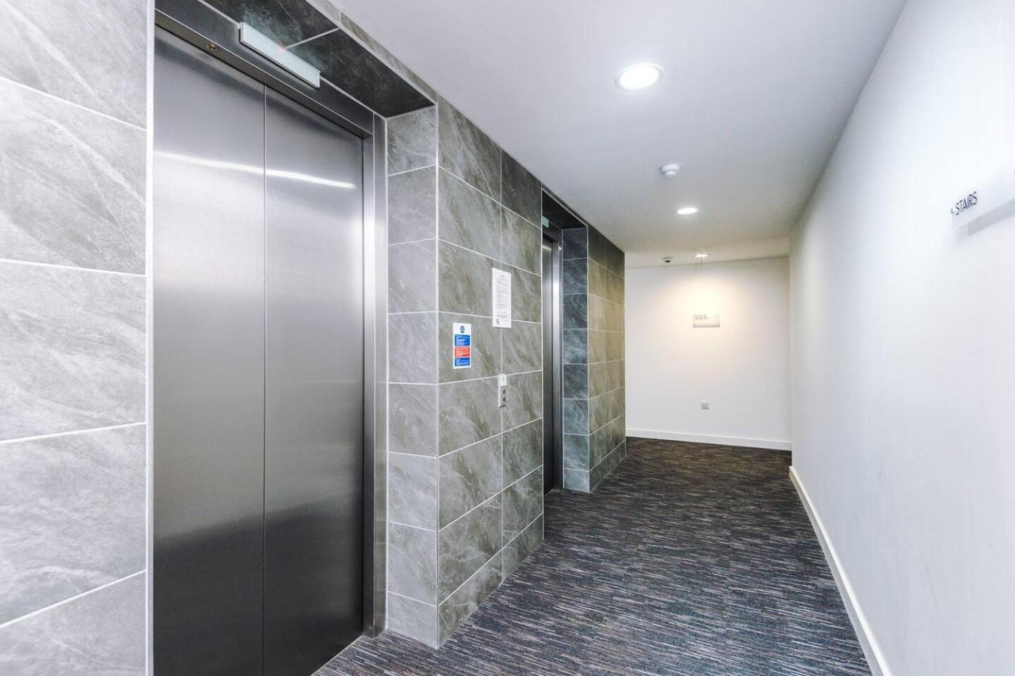 High Reviewed 1-Bed With Parking Central Location Liverpool Exterior foto
