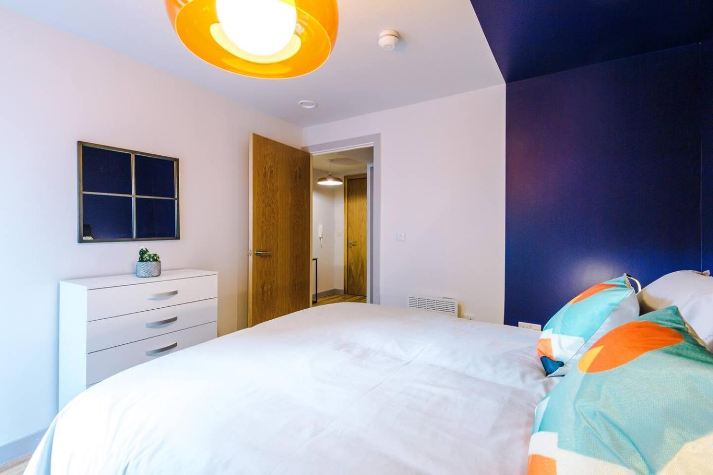 High Reviewed 1-Bed With Parking Central Location Liverpool Exterior foto