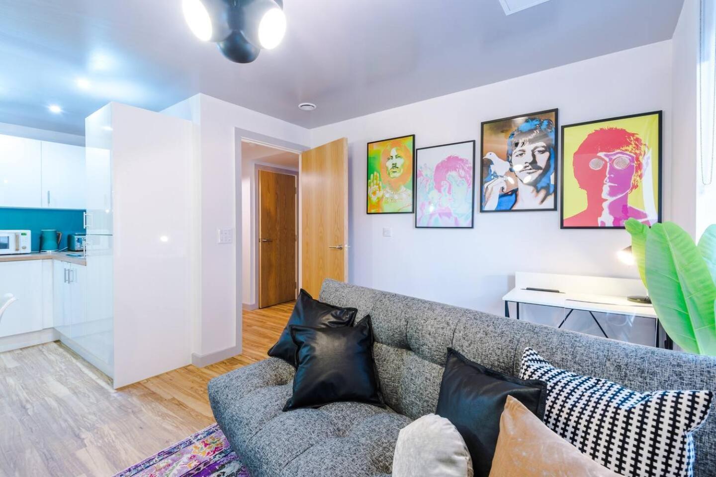 High Reviewed 1-Bed With Parking Central Location Liverpool Exterior foto