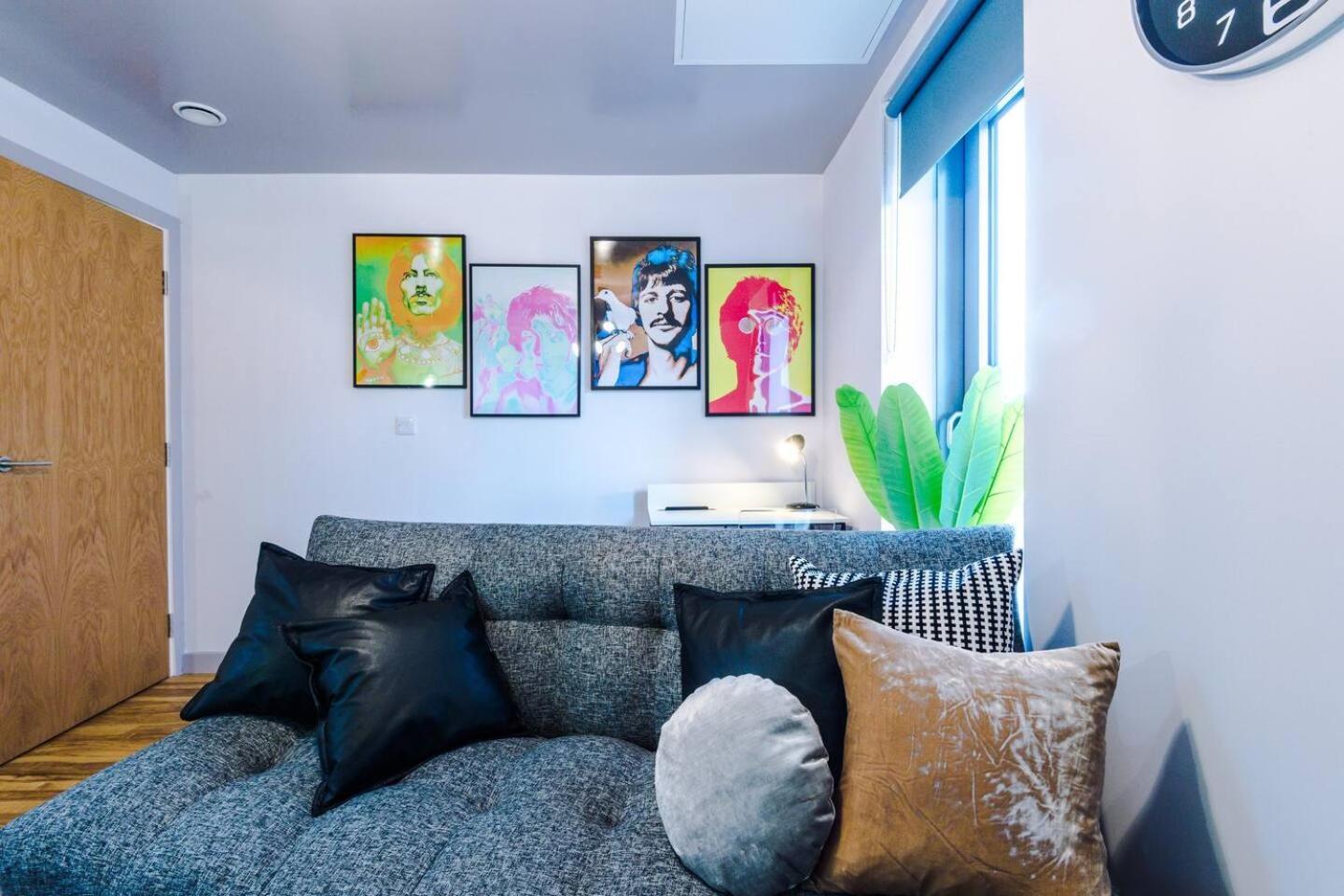High Reviewed 1-Bed With Parking Central Location Liverpool Exterior foto