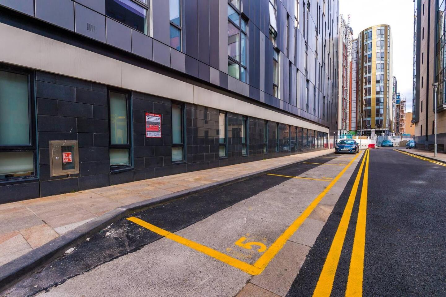 High Reviewed 1-Bed With Parking Central Location Liverpool Exterior foto
